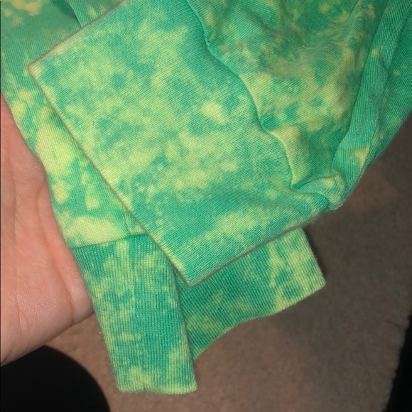 VS PINK Longsleeve Crop Top - Picture 5 of 7